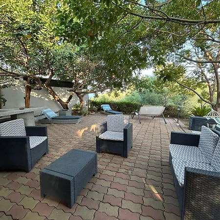 Rita's Vista Mare- Foxilioni